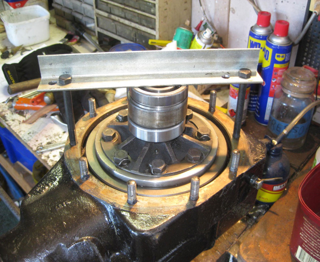 Fitting an MGA/MGB Crown Wheel and Pinion to T Final Drive